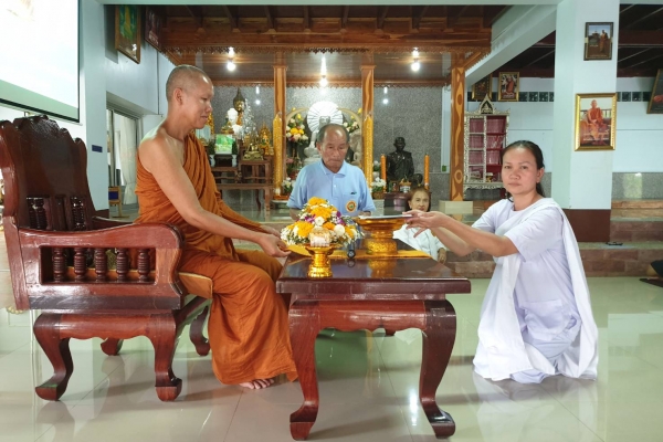 โครงการปฏิบัติธรรมร่วมใจเฉลิมพระเกียรติ รุ่น 1 