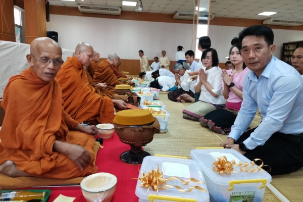 ทำบุญปีใหม่โรงพยาบาลหนองวัวซอ 2563